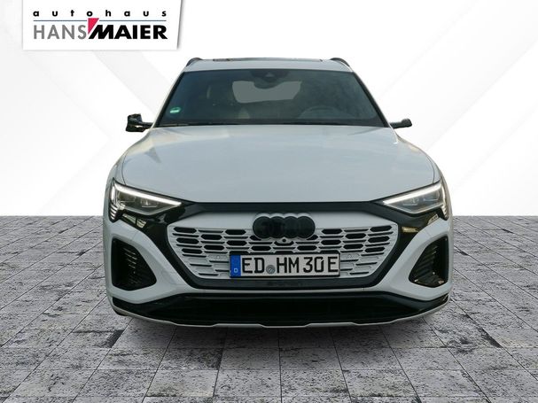 Audi Q8 55 quattro e-tron S-line Sportback 300 kW image number 3