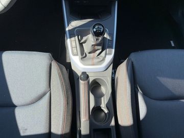 Car image 13