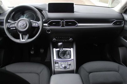 Car image 12