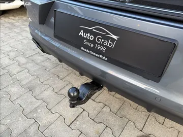 Car image 37