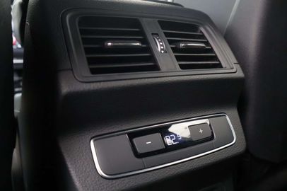 Car image 36