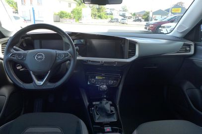 Car image 18