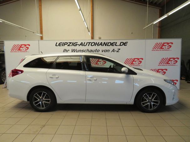 Toyota Auris Touring Sports 97 kW image number 11