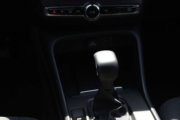 Volvo XC40 T2 Momentum 95 kW image number 20