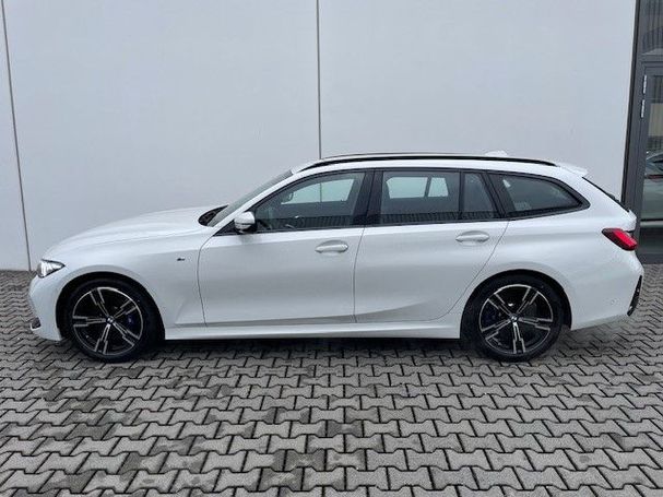 BMW 330i Touring M 180 kW image number 5