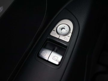 Car image 38