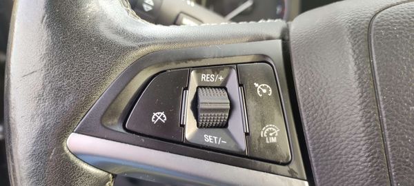 Car image 36