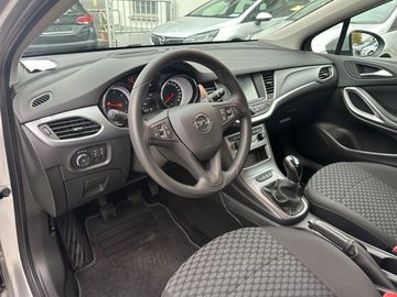 Car image 13