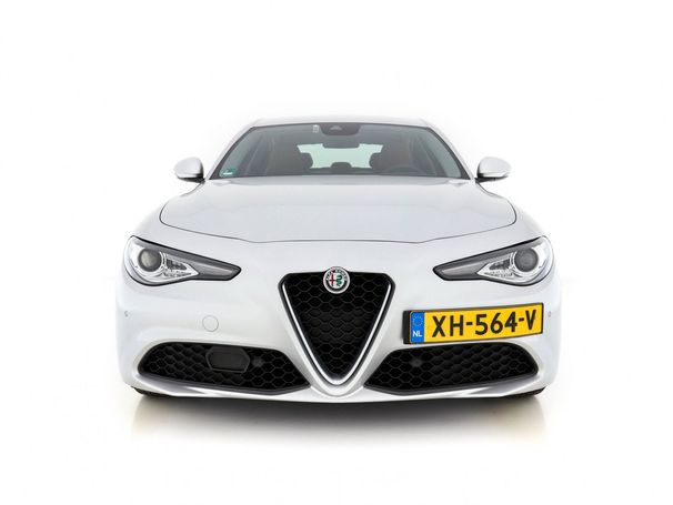 Alfa Romeo Giulia 100 kW image number 2