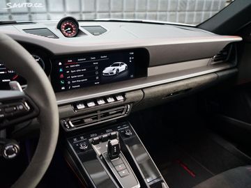 Car image 37