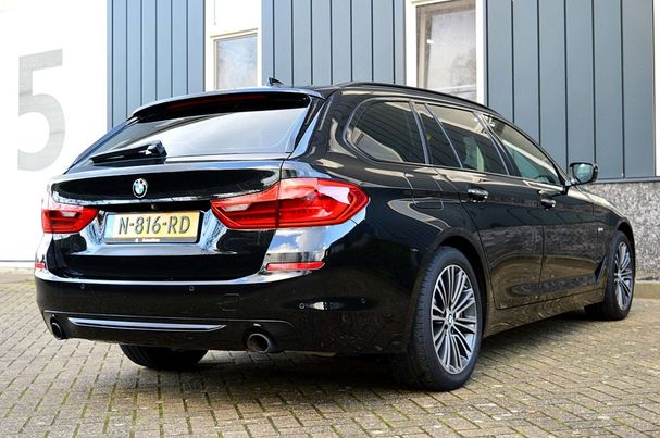 BMW 520i Touring 135 kW image number 2