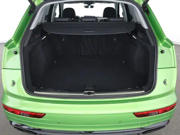 Car image 33
