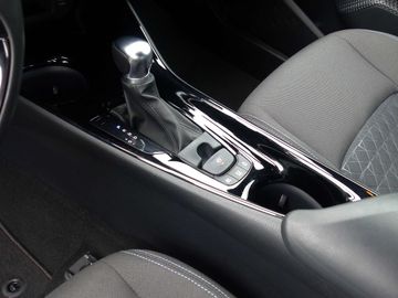 Car image 11