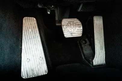 Car image 36