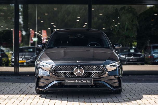 Mercedes-Benz A 180 100 kW image number 3