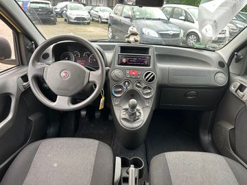 Car image 11