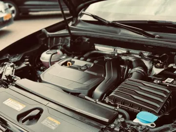 Car image 47