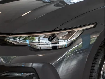 Car image 27
