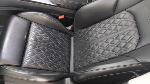 Car image 38