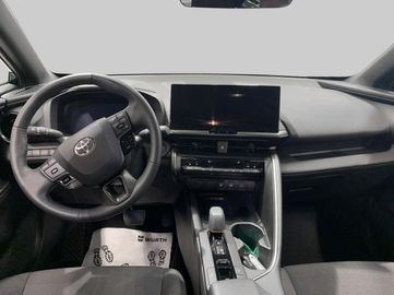 Car image 11