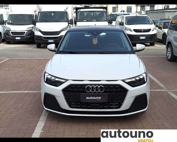 Audi A1 30 TFSI S-line Sportback 85 kW image number 3