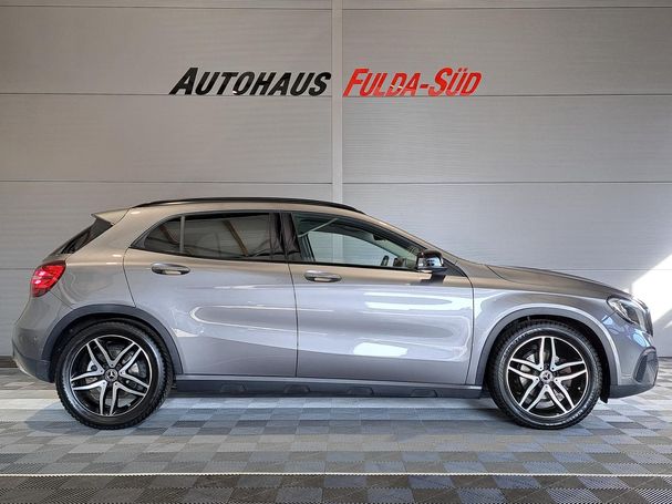 Mercedes-Benz GLA 200 115 kW image number 4