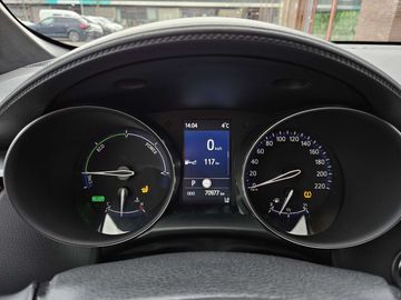 Car image 16