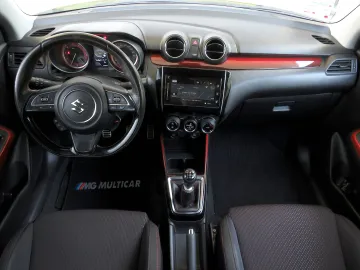 Car image 4