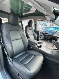 Car image 22