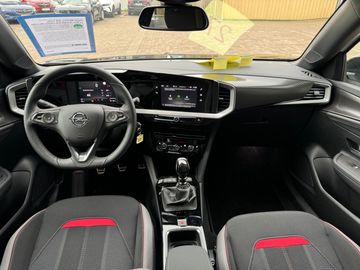 Car image 11