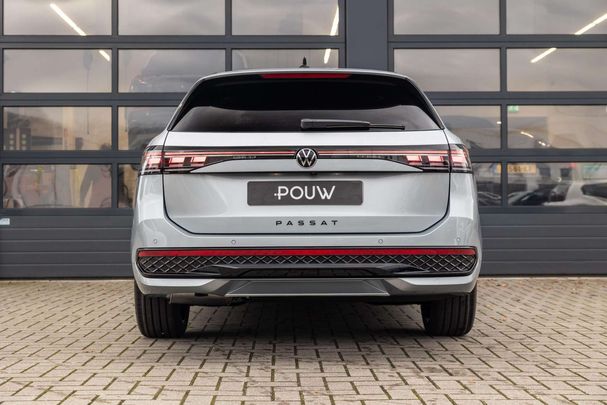 Volkswagen Passat Variant 1.5 eTSI Business DSG 110 kW image number 9