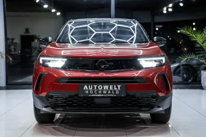 Car image 5
