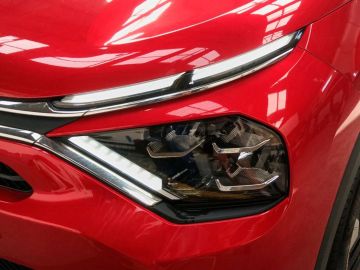 Car image 26