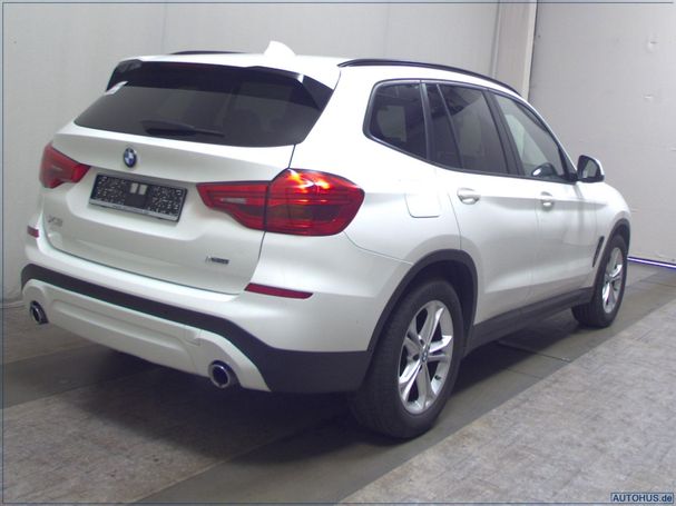 BMW X3 xDrive20i 135 kW image number 3