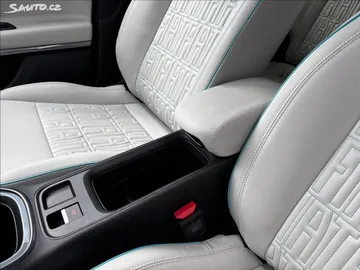 Car image 39
