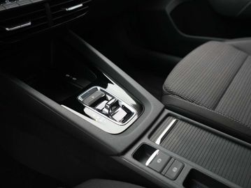 Car image 31