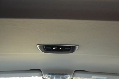 Car image 37