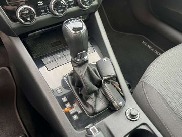 Car image 33