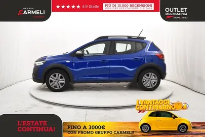 Car image 5