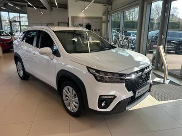 Car image 3