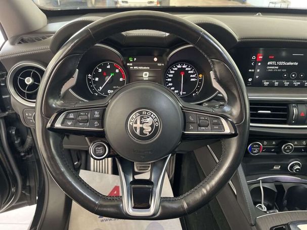 Alfa Romeo Stelvio 2.2 AT8 118 kW image number 17