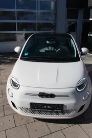 Car image 17