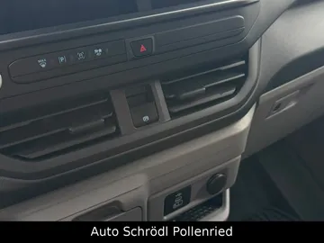 Car image 46
