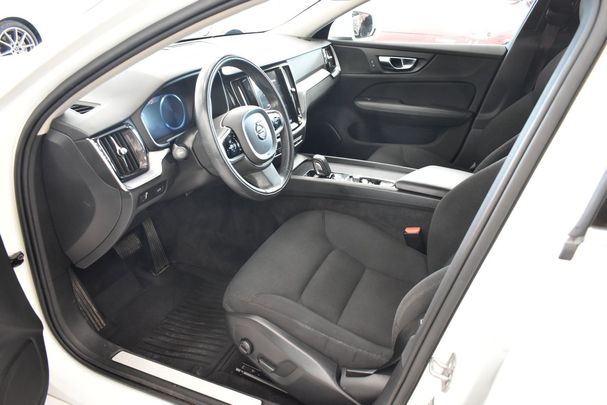 Volvo V60 B4 145 kW image number 12