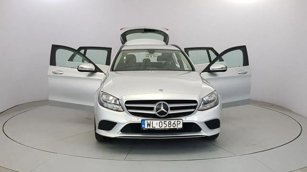 Mercedes-Benz C 180 115 kW image number 10