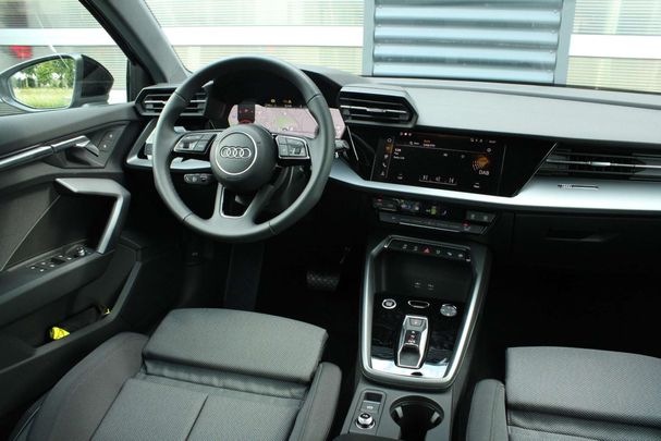 Audi A3 35 TFSI Sportback Advanced 110 kW image number 23