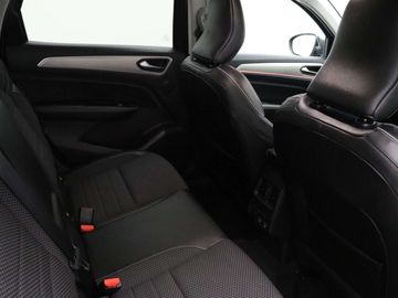 Car image 37