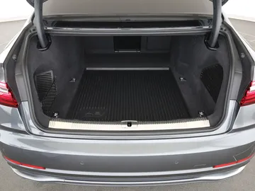 Car image 38