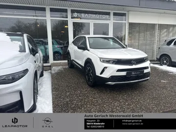 Car image 2