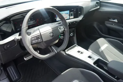 Car image 36